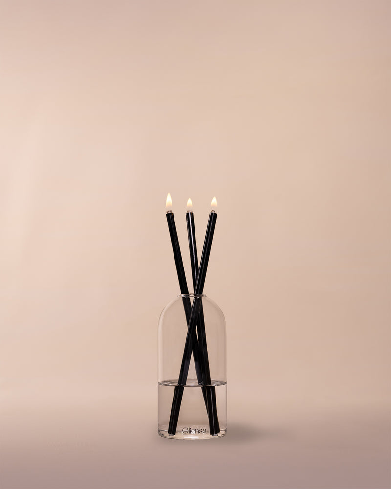 Packshot Świeca eternal black crystal - rozpalona