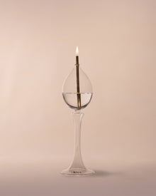 Packshot Świeca Reveria No. 1 - rozpalona