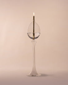 Packshot Świeca Reveria No. 3 - rozpalona